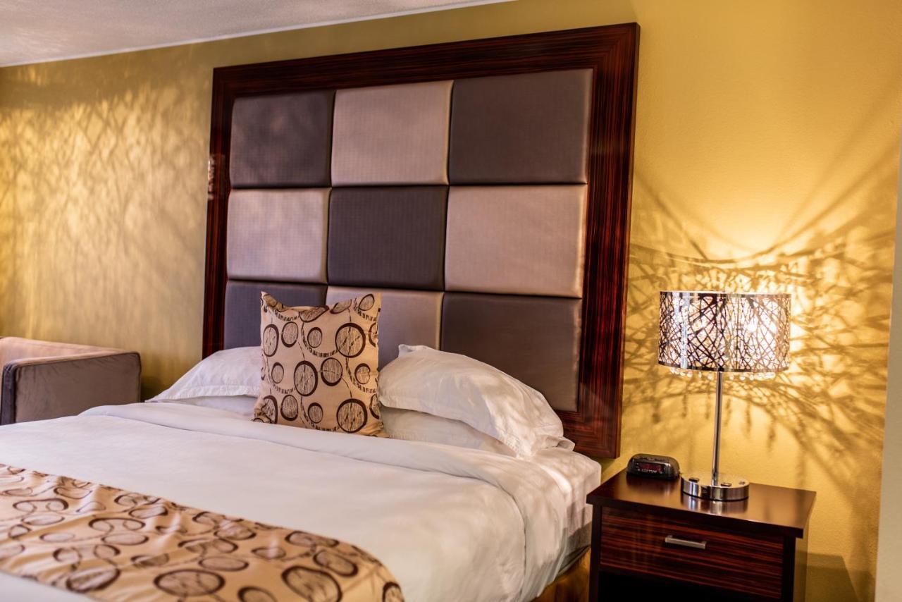 Gateway Inn And Suites Salida Extérieur photo