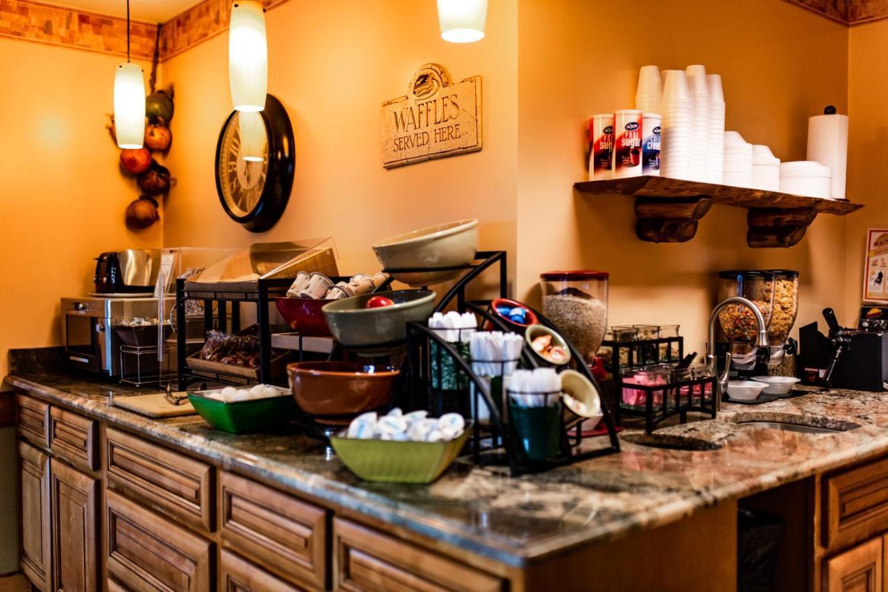 Gateway Inn And Suites Salida Extérieur photo